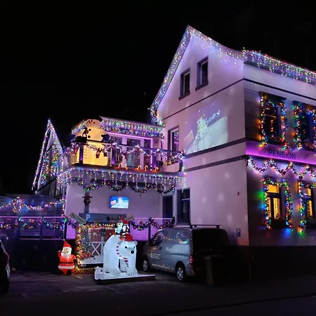 מלון Haus Oberkassel *