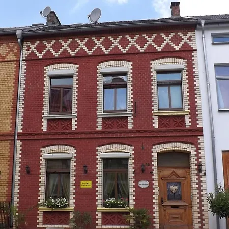 Haus Oberkassel Guest house 2*